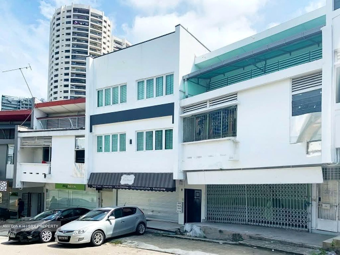 Adelphi Park Estate (D20), Retail #556550941